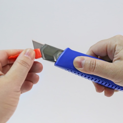 Нож канцелярский NT Cutter L-300RP фото 8
